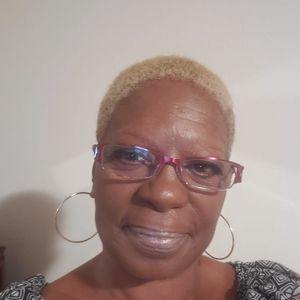 Meet your Posher, Angie